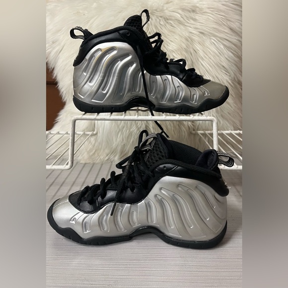 Nike Air Foamposite One - Picture 2 of 10